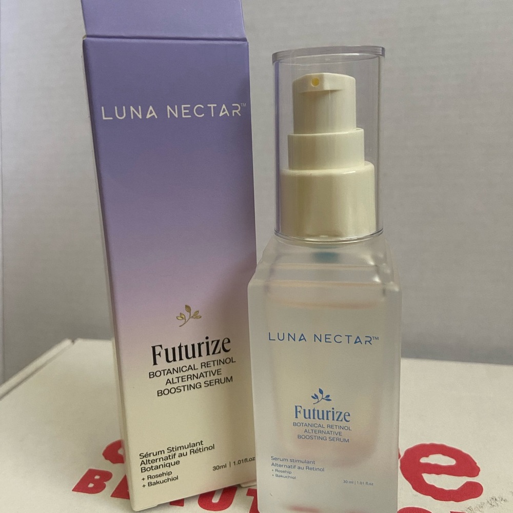 Futurize Botanical Retinol-Alternative Boosting Serum — White